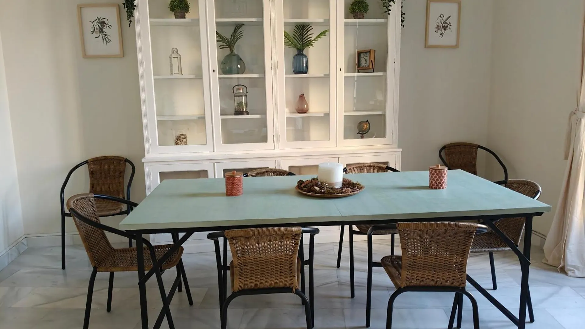 Charming Bright Apartment With Balconies On Cuesta Del Rosario Seville