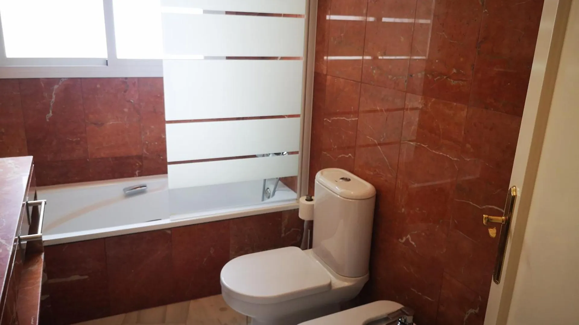 Charming Bright Apartment With Balconies On Cuesta Del Rosario Seville Spain