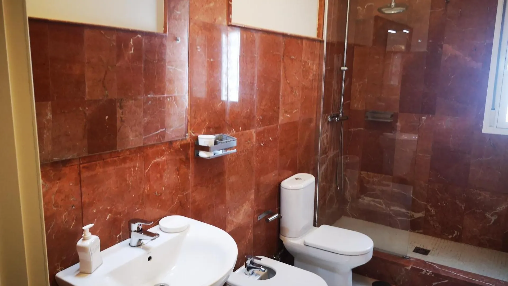 Charming Bright Apartment With Balconies On Cuesta Del Rosario Sevilla