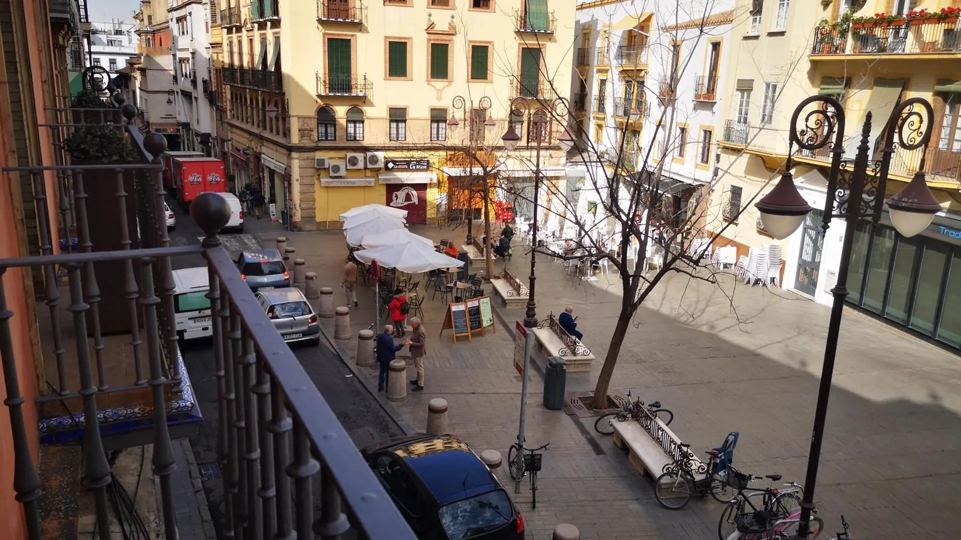 Charming Bright Apartment With Balconies On Cuesta Del Rosario Sevilla